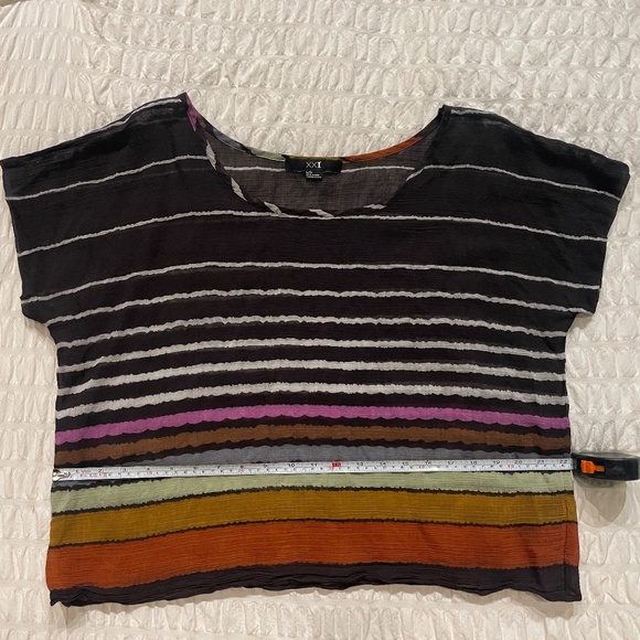 🌟 Forever 21 Sheer Black & Multicolor Blouse – Size L – Flowy Lightweight Top - Picture 5 of 7